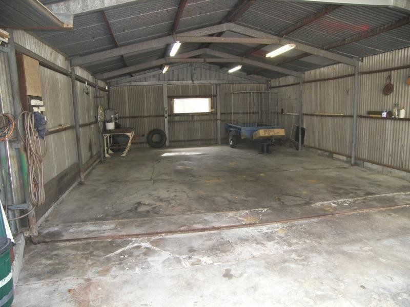 17 National Park Road, Swan View WA 6056