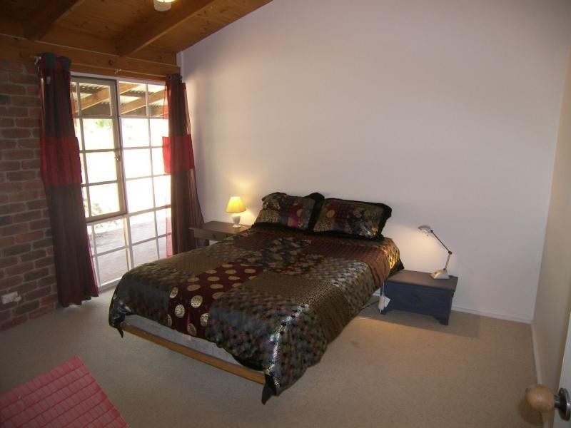 100 Bushlands Road, Hovea WA 6071