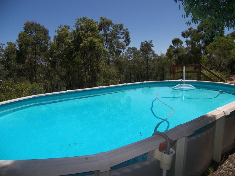 100 Bushlands Road, Hovea WA 6071