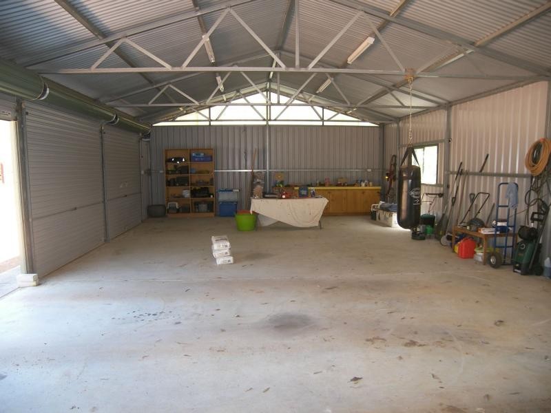 100 Bushlands Road, Hovea WA 6071