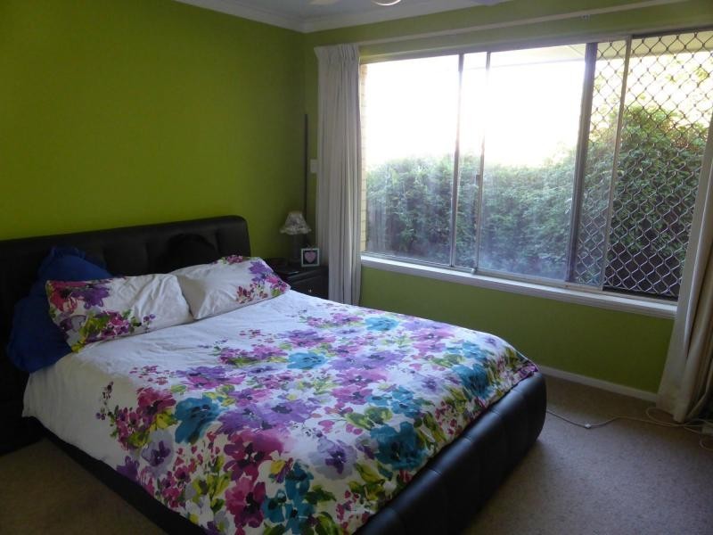 33 Abbott Way, Swan View WA 6056