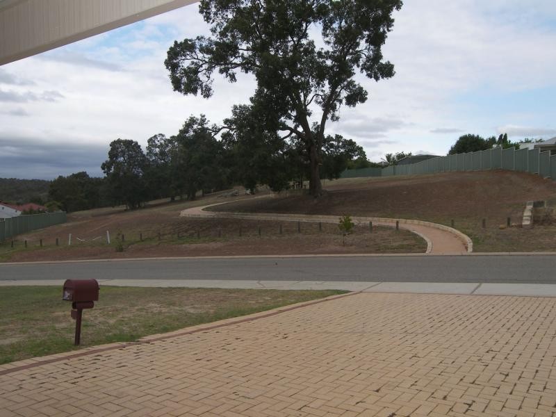 23 Dongara Circle, Jane Brook WA 6056