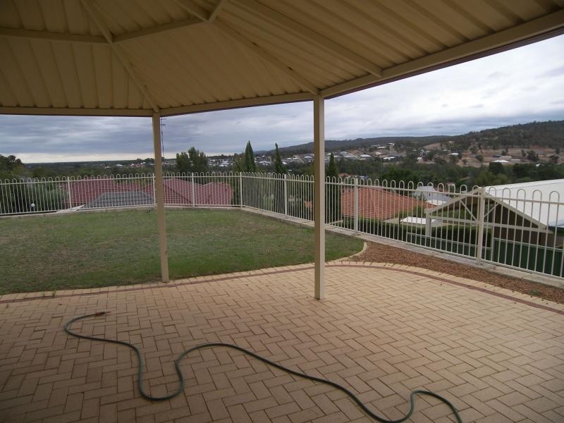 23 Dongara Circle, Jane Brook WA 6056