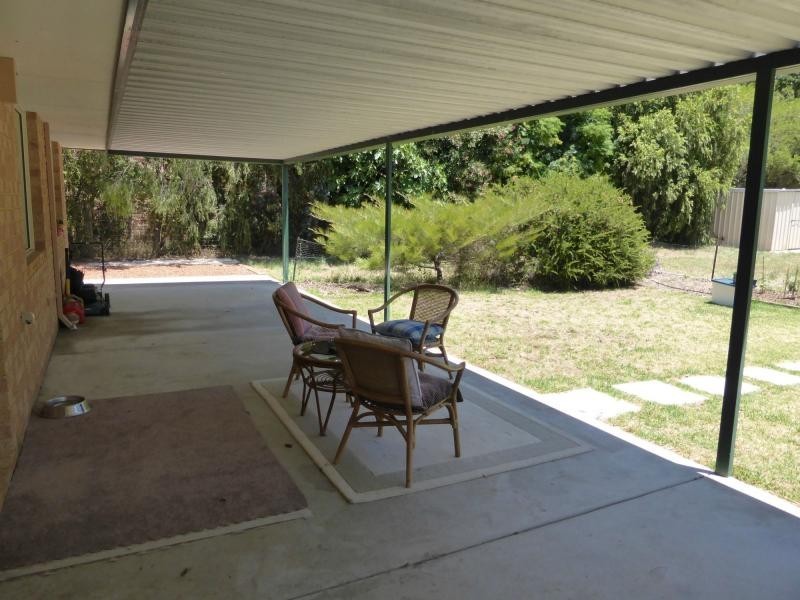 53 Laslett Circle, Mundaring WA 6073