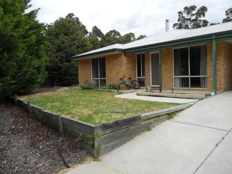 53 Laslett Circle, Mundaring WA 6073