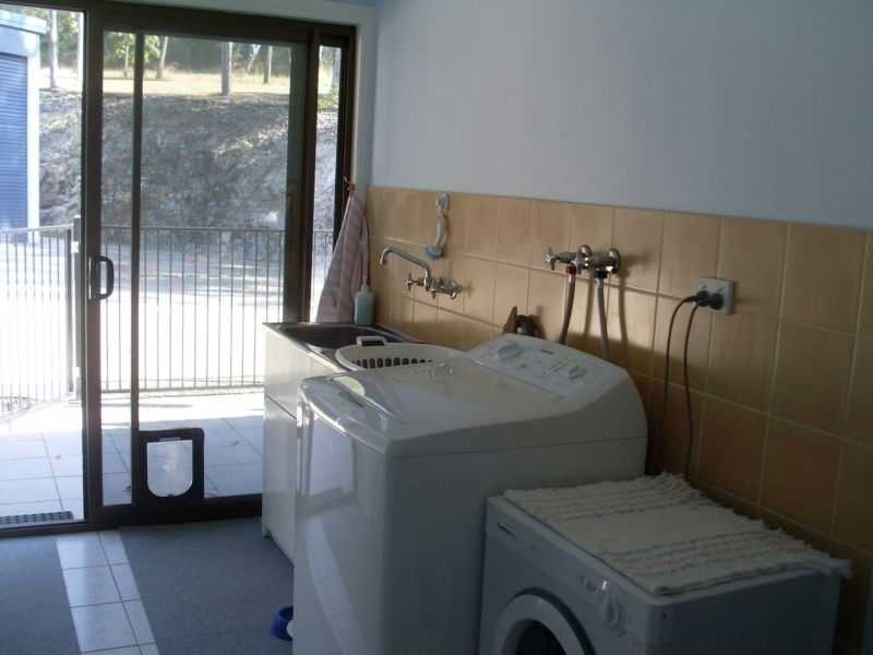 303 San Fernando Drive, Worongary QLD 4213