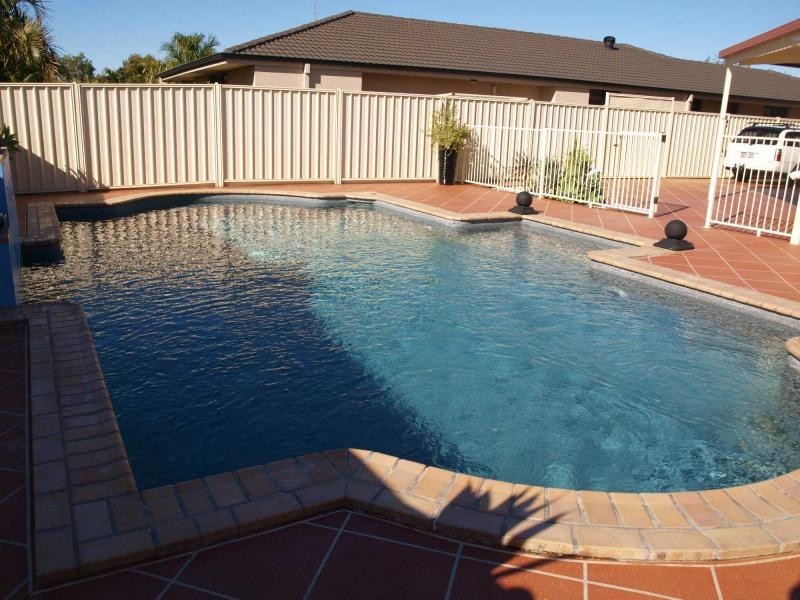 22 Audrey Avenue, Helensvale QLD 4212