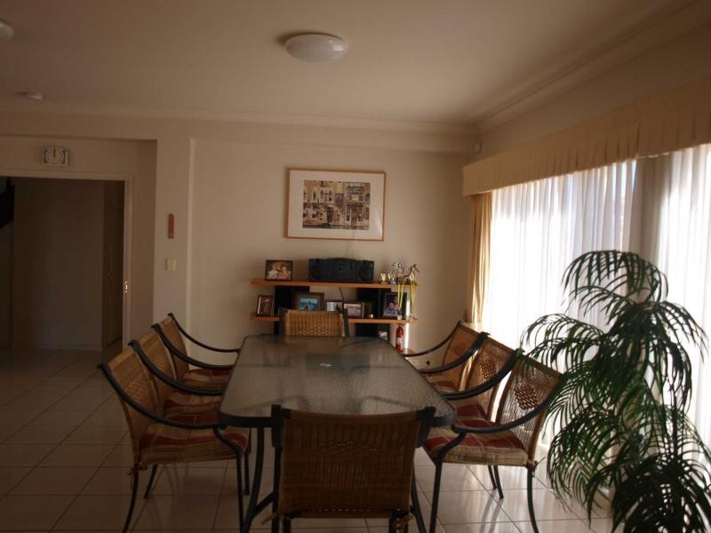 22 Audrey Avenue, Helensvale QLD 4212