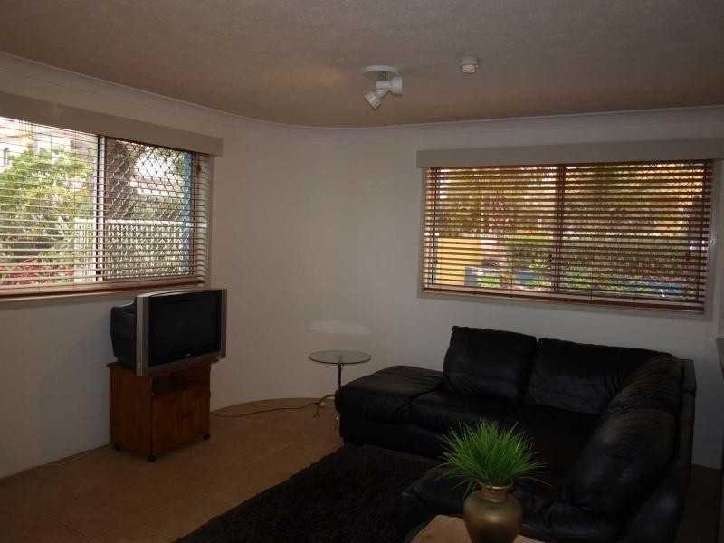 4/14 Jefferson Lane, Palm Beach QLD 4221