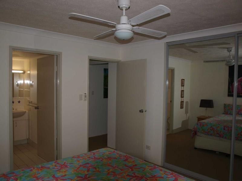 4/14 Jefferson Lane, Palm Beach QLD 4221