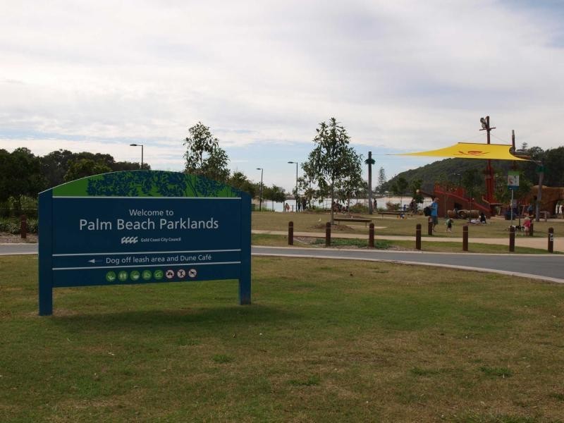 4/14 Jefferson Lane, Palm Beach QLD 4221