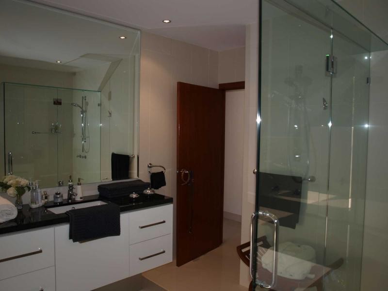 56 Tradewinds Avenue, Paradise Point QLD 4216