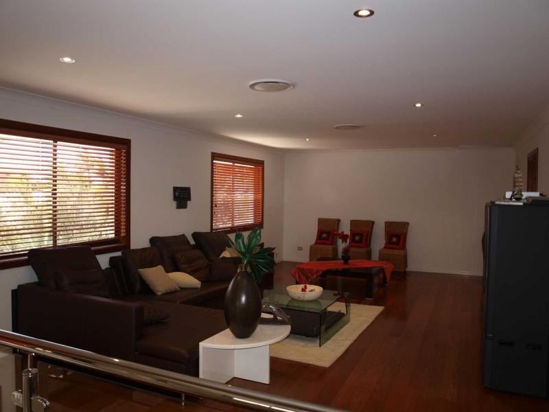 56 Tradewinds Avenue, Paradise Point QLD 4216