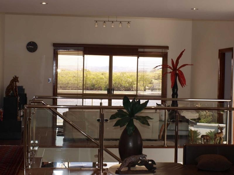 56 Tradewinds Avenue, Paradise Point QLD 4216