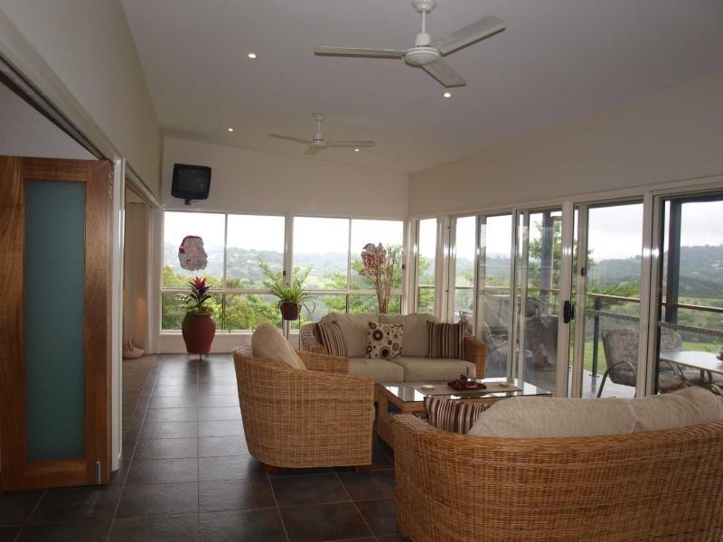 2a Owenia Circuit, Bilambil Heights NSW 2486
