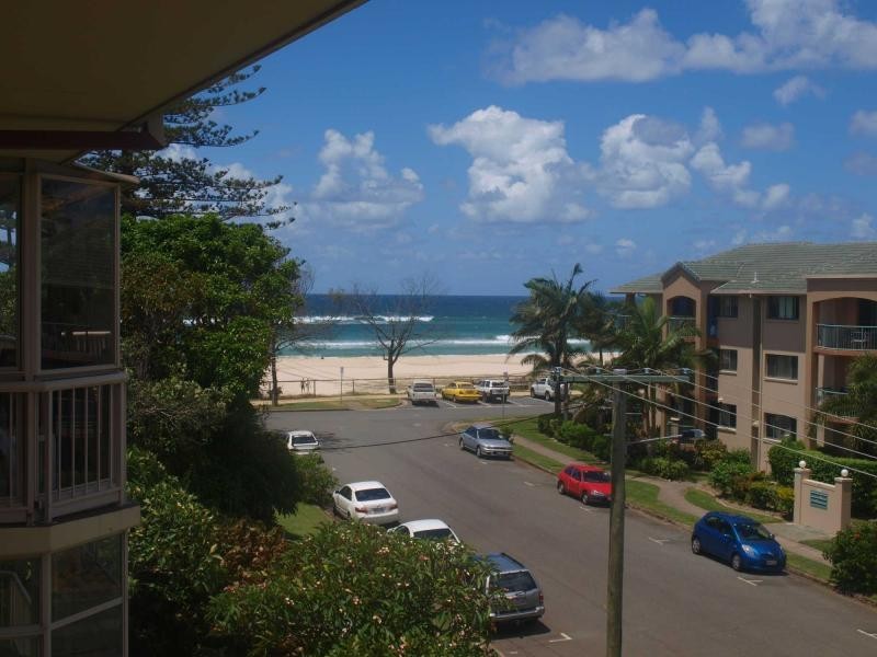Bilinga QLD 4225
