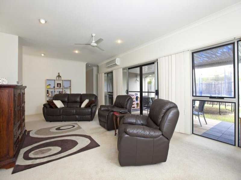 43 Yarra Road, Wakerley QLD 4154