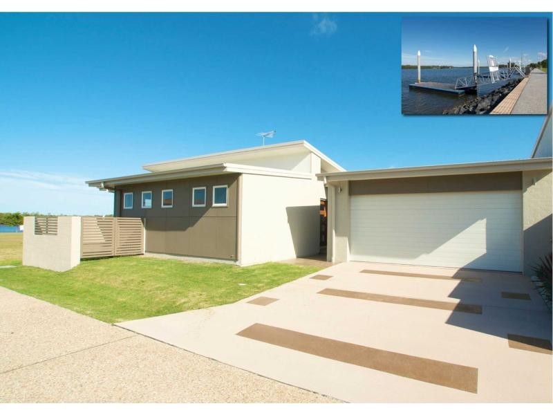 2/81 Burns Point Ferry Road, Ballina NSW 2478