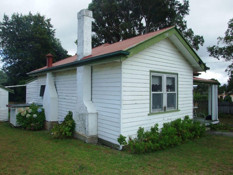 15 Dorron Avenue, Mallacoota VIC 3892