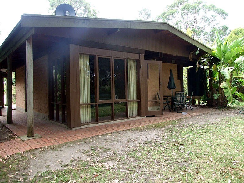 11 Banksia Parade, Mallacoota VIC 3892