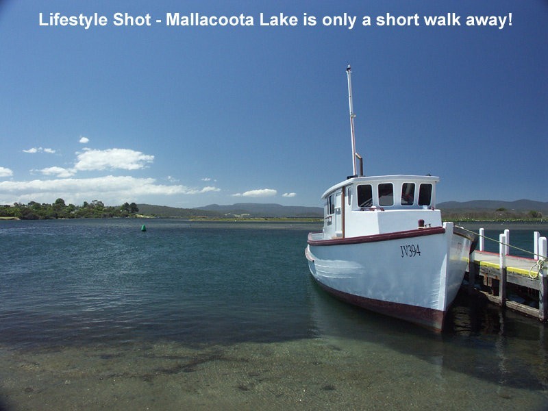 11 Banksia Parade, Mallacoota VIC 3892
