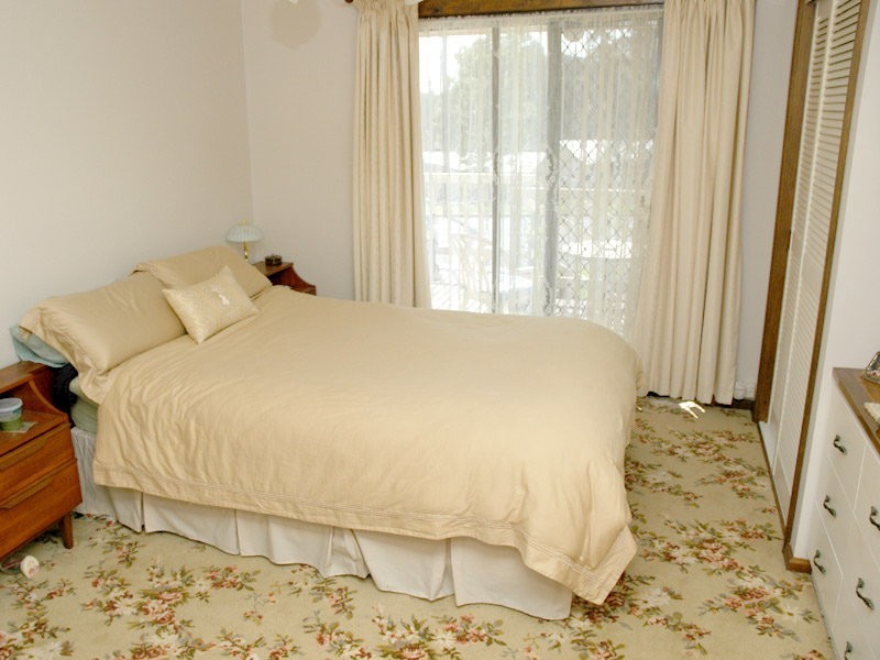 11 West Street, Eden NSW 2551