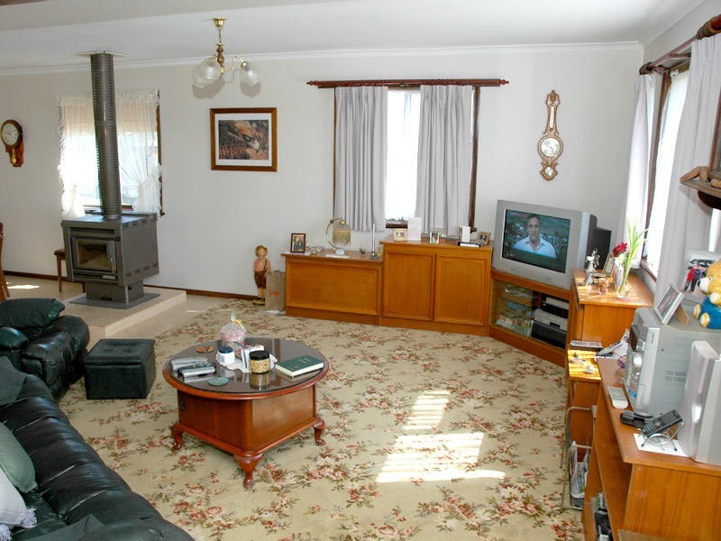 11 West Street, Eden NSW 2551