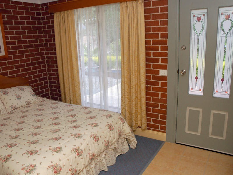 16 Eurack Court, Kiah NSW 2551