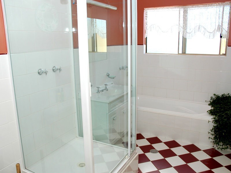 16 Eurack Court, Kiah NSW 2551