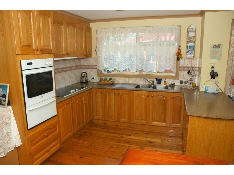 6 Hollydale Place, Eden NSW 2551