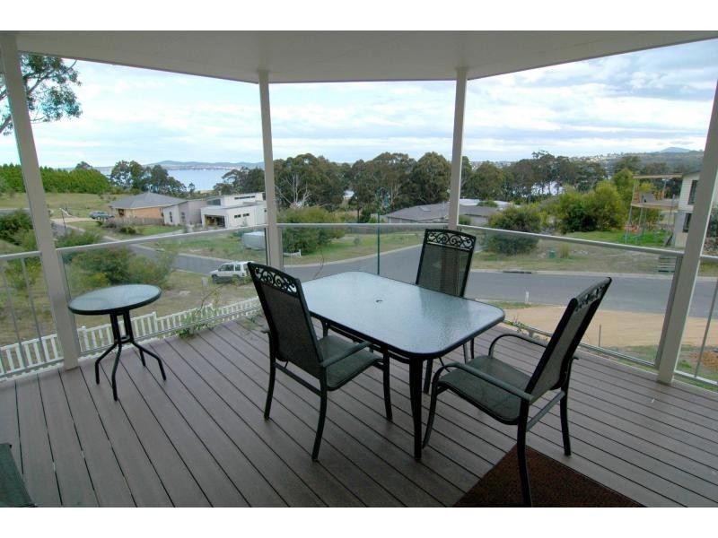 33 Trumpeter Avenue, Eden NSW 2551