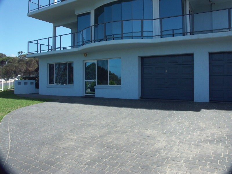 Unit 1/19 Hosies Road, Eden NSW 2551