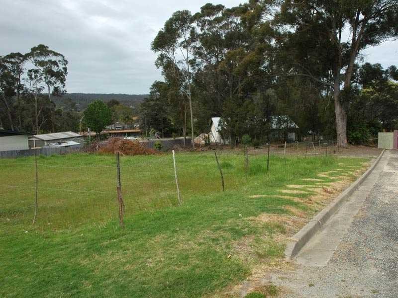 12 West Street, Eden NSW 2551