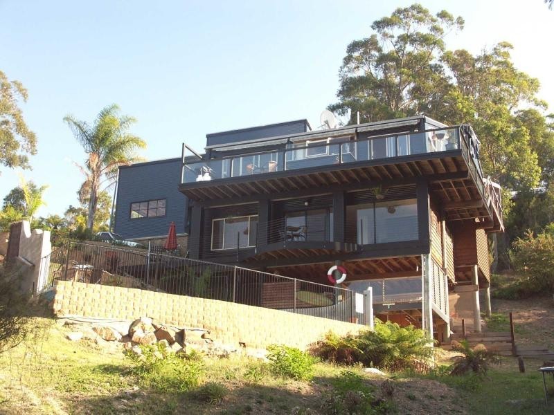 18 Andrea Street, Eden NSW 2551