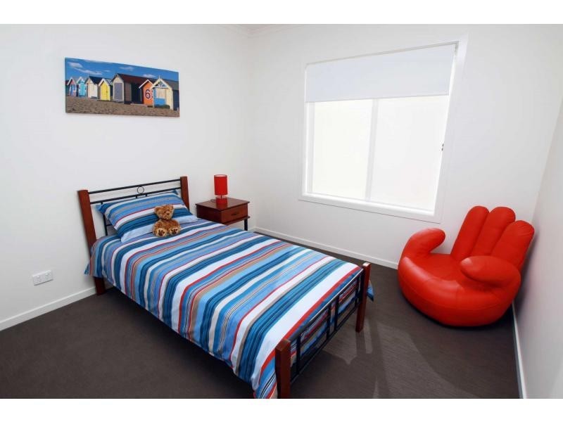 2 Kingfisher Circuit, Eden NSW 2551