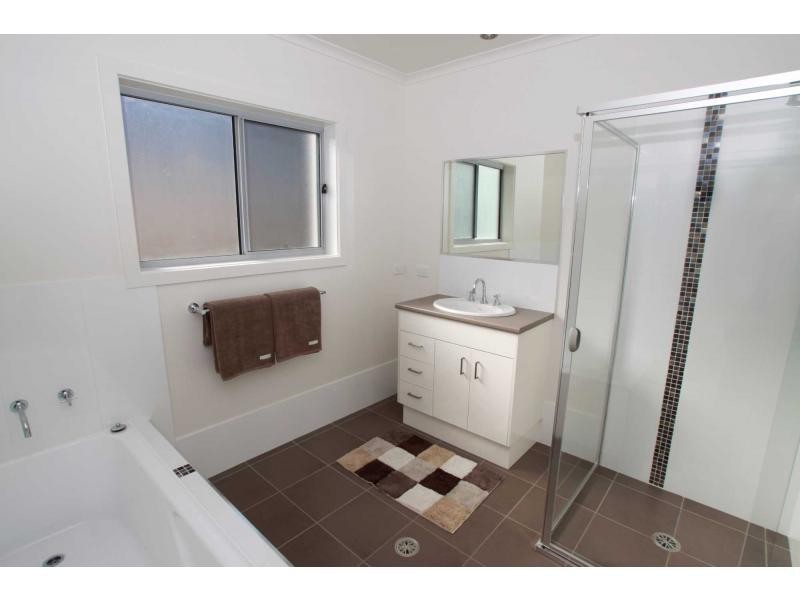 2 Kingfisher Circuit, Eden NSW 2551