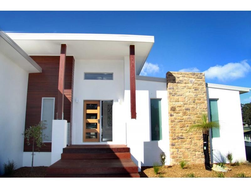 2 Kingfisher Circuit, Eden NSW 2551