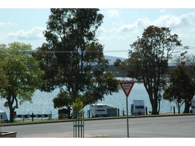 17-19 Dorron Avenue, Mallacoota VIC 3892