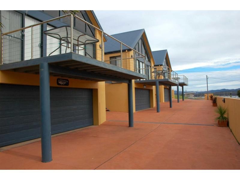 212 Imlay Street, Eden NSW 2551