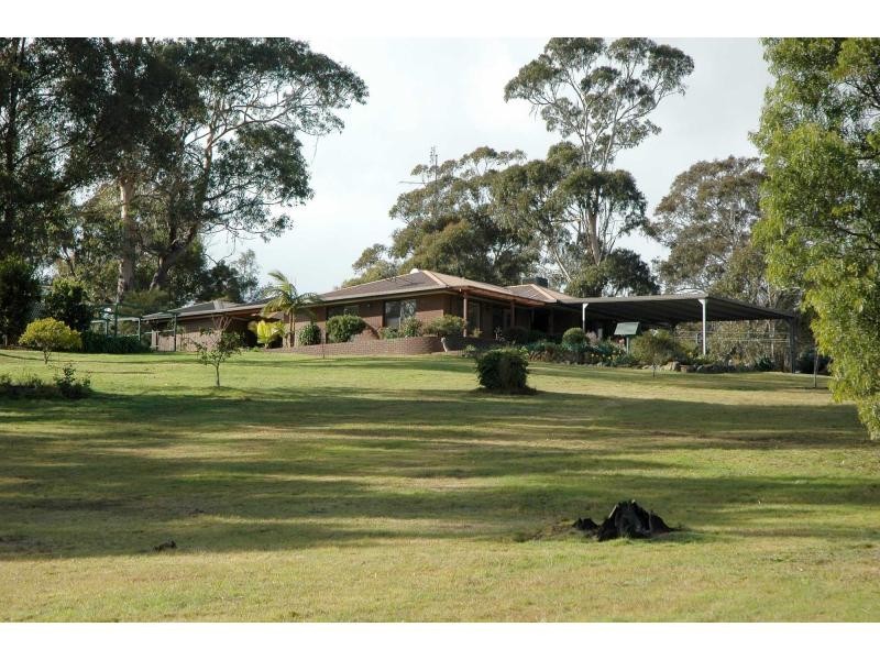 90 Jim McMahon Drive, Kiah NSW 2551