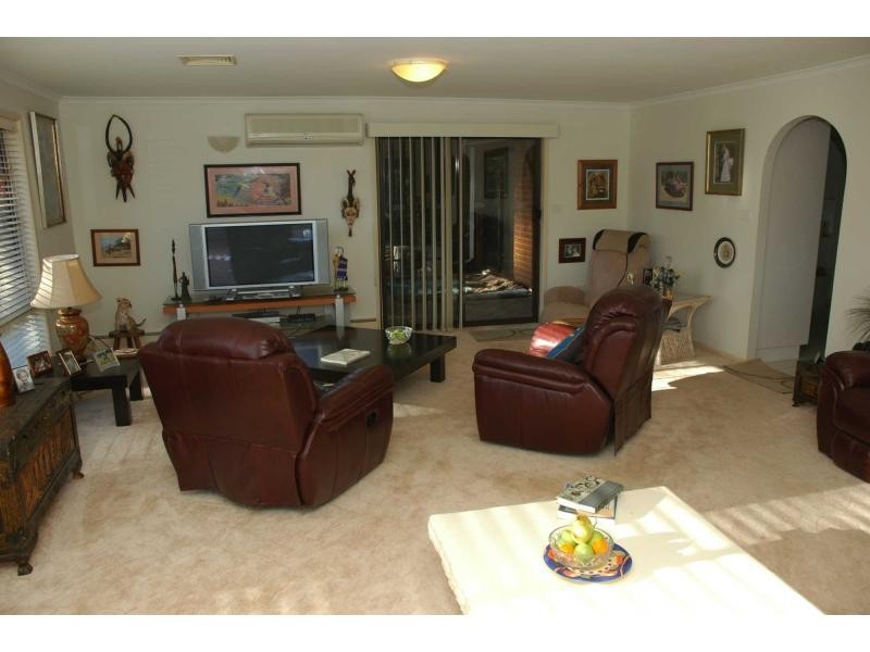 90 Jim McMahon Drive, Kiah NSW 2551