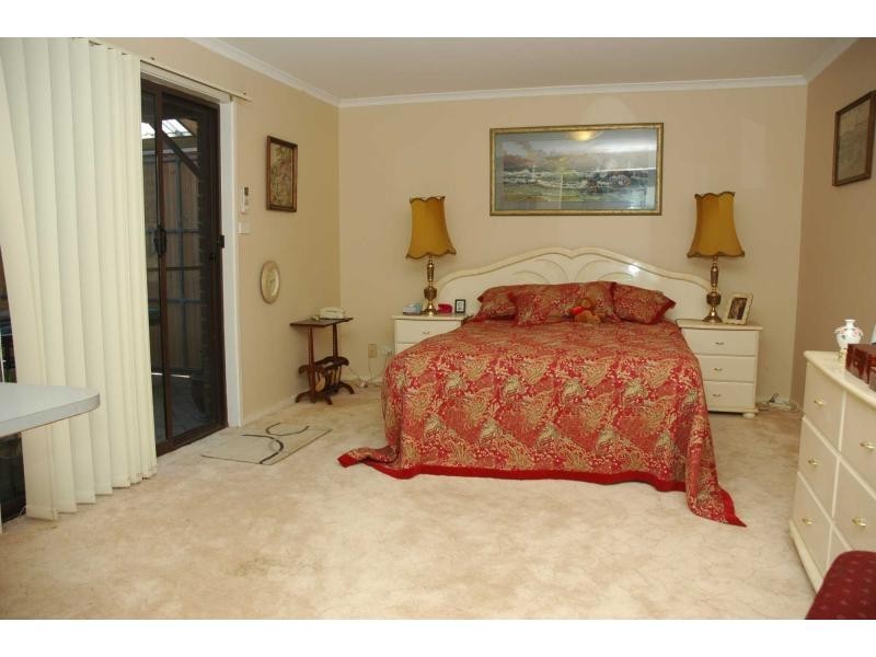 90 Jim McMahon Drive, Kiah NSW 2551