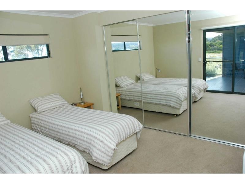 Villa 4/2 Lake Street, Eden NSW 2551