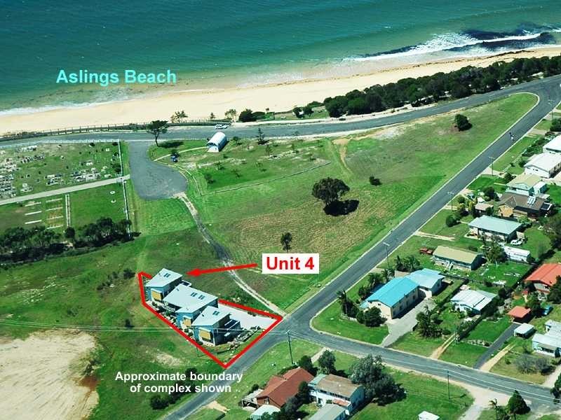 Villa 4/2 Lake Street, Eden NSW 2551