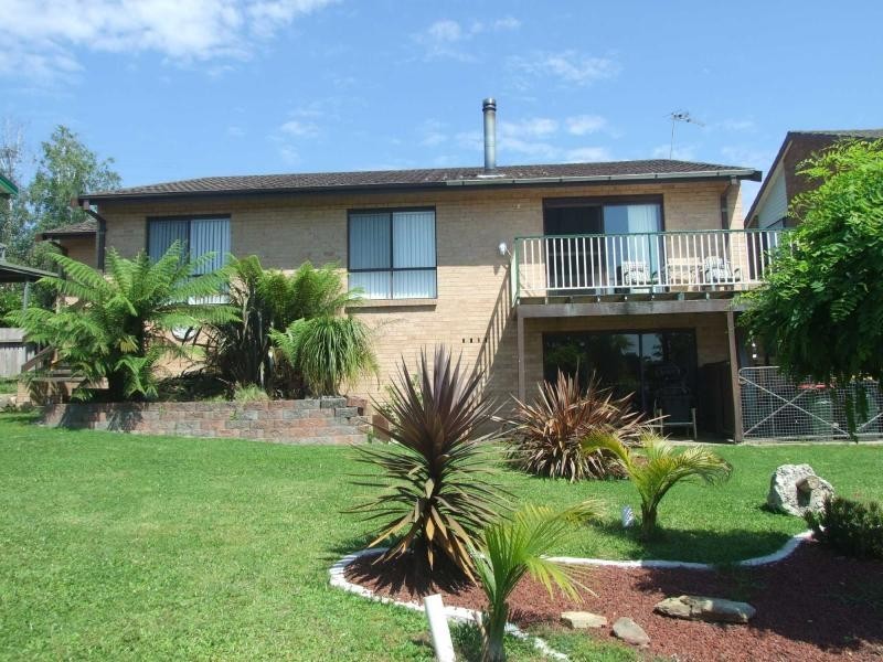 18 West Street, Eden NSW 2551