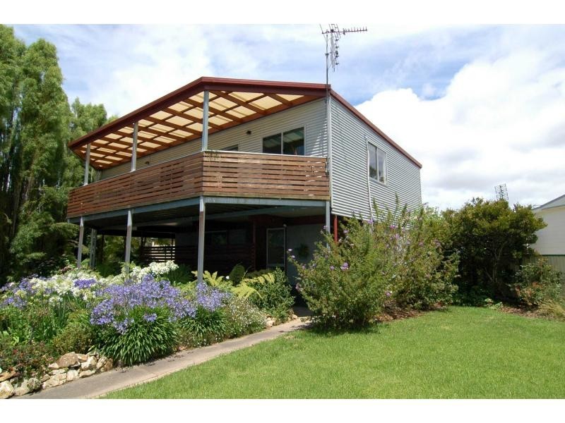 13 Emblen Street, Eden NSW 2551
