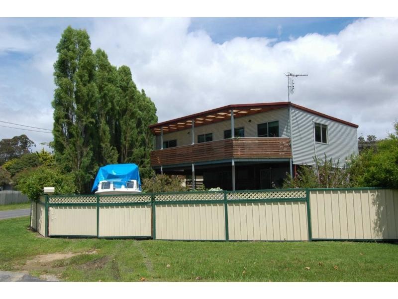13 Emblen Street, Eden NSW 2551
