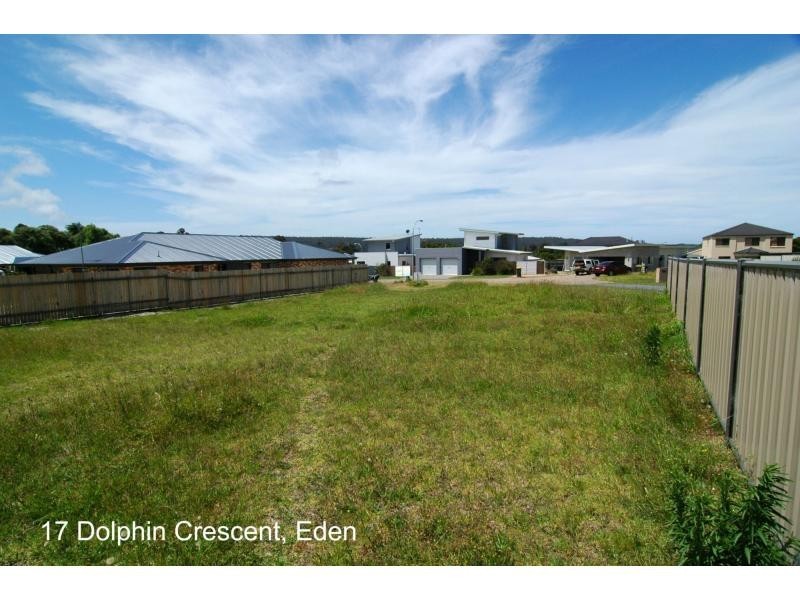 17 Dolphin Crescent, Eden NSW 2551