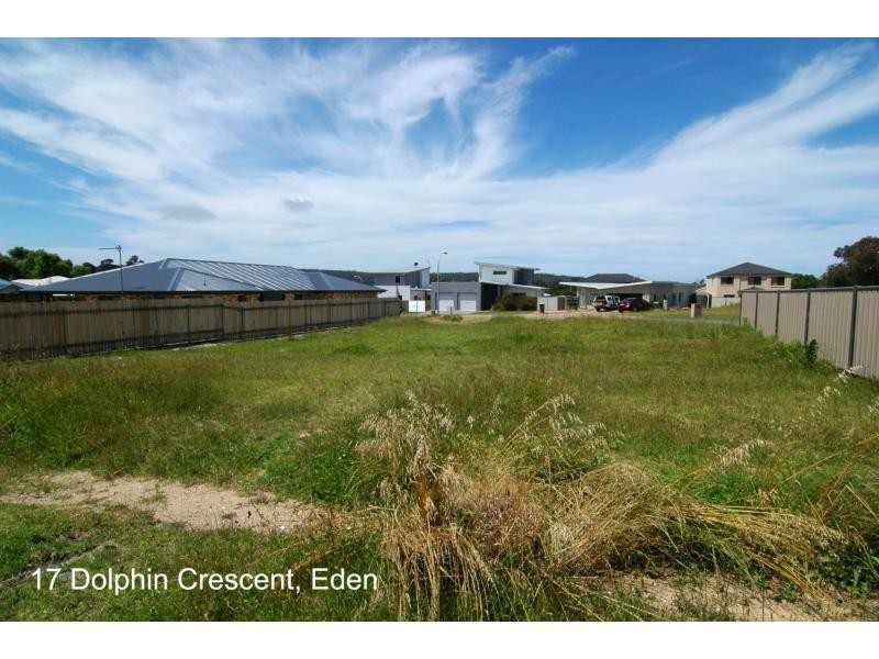 17 Dolphin Crescent, Eden NSW 2551