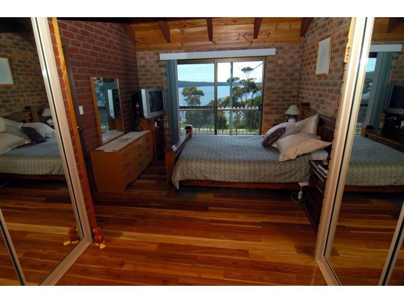 9 Hosies Road, Eden NSW 2551